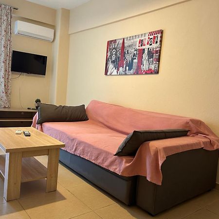 דירות Néa Péramos E & F Sea View Flat מראה חיצוני תמונה